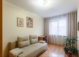 Продается двухкомнатная квартира, 43 м2, Киров, улица Горбуновой, 16