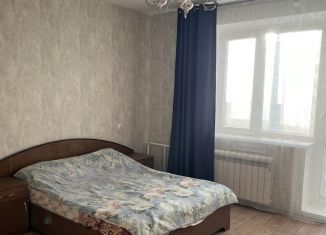 Сдаю в аренду 1-ком. квартиру, 40 м2, Омск, улица Крупской, 21