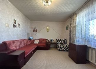 Продажа 3-ком. квартиры, 70 м2, Ставрополь, улица Льва Толстого, 119