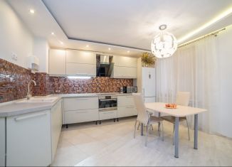 Продажа 3-комнатной квартиры, 84.1 м2, Екатеринбург, Шефская улица, ЖК Калиновский