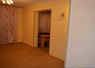 Сдам 3-комнатную квартиру, 60 м2, Екатеринбург, Ирбитская улица, 66, метро Машиностроителей