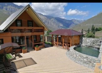 Продается дом, 140 м2, поселок Верхний Фиагдон, улица Ю. Дзтиева