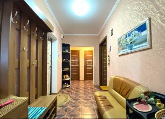 Продается 2-комнатная квартира, 56.8 м2, Горячий Ключ, улица Ленина, 236Б