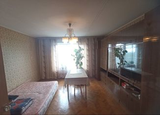 Продается трехкомнатная квартира, 60.2 м2, Москва, улица Паршина, 37, метро Народное Ополчение