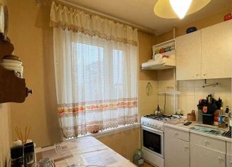 Продаю трехкомнатную квартиру, 58.3 м2, Москва, улица Красного Маяка, 3, метро Академика Янгеля