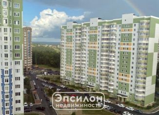 Продается двухкомнатная квартира, 61.2 м2, Курская область, улица Домостроителей, 5