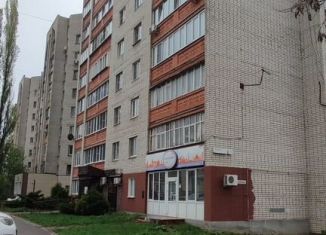 Продам 4-ком. квартиру, 74.5 м2, Курская область, улица Ватутина, 24