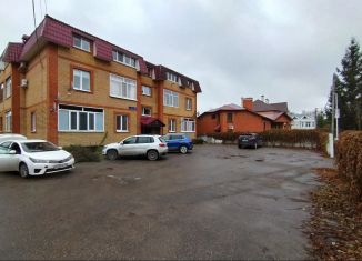 Сдается двухкомнатная квартира, 67 м2, Казань, улица Аланлык, 52