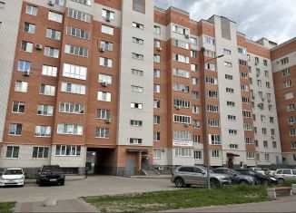 Сдам в аренду 1-ком. квартиру, 38 м2, Дзержинск, улица Гайдара, 43