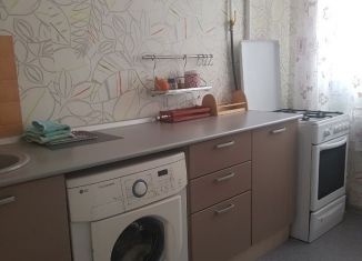 Сдам в аренду 2-ком. квартиру, 45 м2, Екатеринбург, улица Электриков, 21