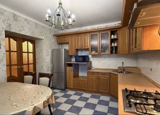 Продам 3-ком. квартиру, 102 м2, Чувашия, Московский проспект, 12