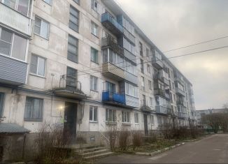 Продажа 2-ком. квартиры, 41.2 м2, Чудово, улица Радищева, 12