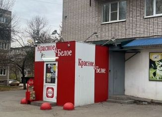 Продаю торговую площадь, 107.9 м2, Дзержинск, улица Ситнова, 2