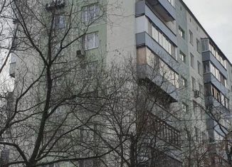 Продаю 3-ком. квартиру, 50 м2, Москва, Реутовская улица, 4