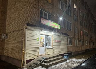Продам торговую площадь, 35.2 м2, Менделеевск, улица Химиков, 9