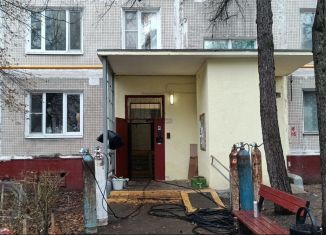 Сдам в аренду 3-комнатную квартиру, 60 м2, Москва, Чертановская улица, 51к3, район Чертаново Южное