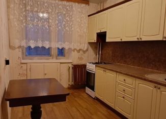 Продаю 2-ком. квартиру, 51 м2, Волгоградская область, улица Тулака, 2