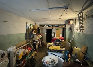 Продается гараж, 18 м2, Татарстан, улица Родины, 2к1