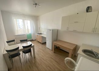 Сдаю в аренду 2-ком. квартиру, 72 м2, Тверь, Планерная улица, 4