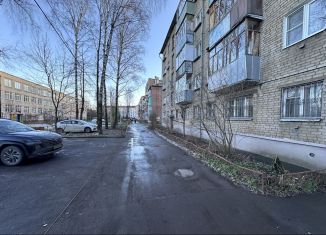 Продам 2-ком. квартиру, 43.2 м2, Ярославль, улица Свердлова, 90