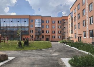 Продаю 3-комнатную квартиру, 80.2 м2, посёлок Стрельна, проспект Будённого, 26к4