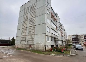 Продается 3-ком. квартира, 67 м2, Псковская область, Красноармейская улица, 17