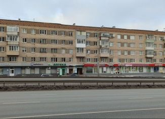 Продаю 2-комнатную квартиру, 46 м2, Чувашия, проспект 9-й Пятилетки, 3