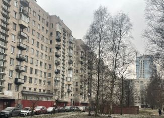 Продаю 1-ком. квартиру, 32.4 м2, Санкт-Петербург, улица Типанова, 29, Московский район