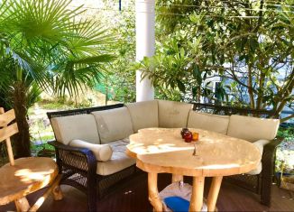 Сдача в аренду дома, 300 м2, Сочи, улица Пирогова, 36А