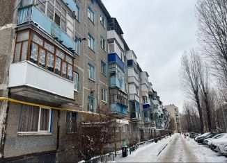 Продается 2-комнатная квартира, 44 м2, Татарстан, улица Хади Такташа, 97