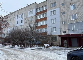 Сдам 3-ком. квартиру, 63 м2, Нижегородская область, улица Володарского, 114