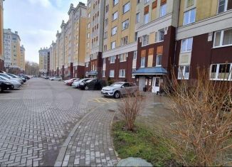 Продаю 2-ком. квартиру, 55 м2, Зеленоградск, улица Валентина Мосина, 10, ЖК Парковый квартал