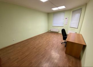 Аренда двухкомнатной квартиры, 80 м2, Москва, Лазурная улица, 14