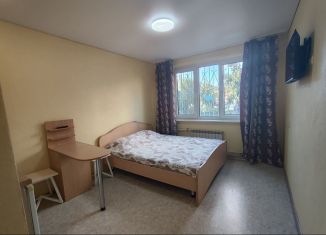 Продается трехкомнатная квартира, 60 м2, Челябинск, улица Чичерина, 33