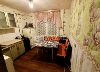 Продажа 3-комнатной квартиры, 66.7 м2, Калуга, Гвардейская улица, 10, Октябрьский округ