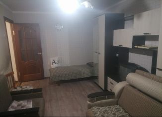 Сдача в аренду 1-ком. квартиры, 32 м2, Кропоткин, улица Гоголя, 100