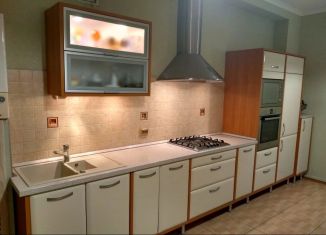 Аренда однокомнатной квартиры, 58 м2, Татарстан, улица Мулланура Вахитова, 8