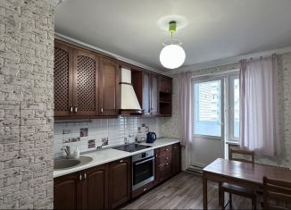 Сдам в аренду 2-комнатную квартиру, 56 м2, Московский, улица Бианки, 5к1