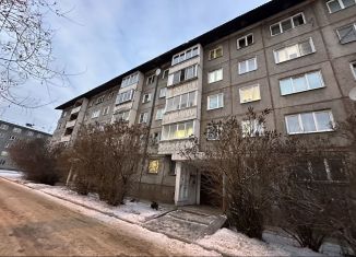 Сдам в аренду 2-ком. квартиру, 47 м2, Иркутск, 15-й Советский переулок