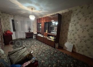 Продам трехкомнатную квартиру, 60 м2, Волгоград, улица 51-й Гвардейской Дивизии, 14