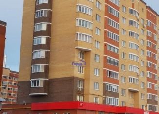 Продам 2-комнатную квартиру, 65 м2, Чебоксары, улица Филиппа Лукина, 1