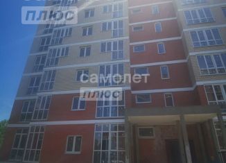 Продается 1-ком. квартира, 410 м2, Горячий Ключ, Рябиновая улица, 2Бк1