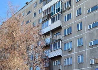 Продам 1-комнатную квартиру, 47 м2, Новосибирск, улица Кошурникова, 7/1, метро Берёзовая роща