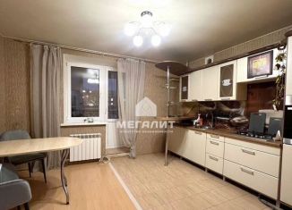 2-ком. квартира в аренду, 70.1 м2, Казань, улица Салиха Батыева, 1, ЖК Изумрудный Город