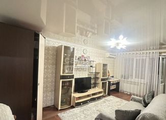 Продам 2-ком. квартиру, 43 м2, Астрахань, Курская улица, 74