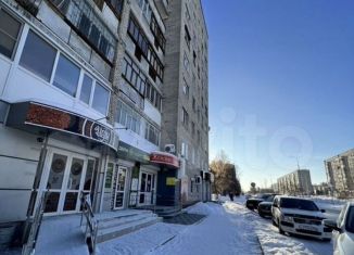 Продается 3-ком. квартира, 60 м2, Асбест, улица Мира, 5