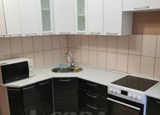 Сдается двухкомнатная квартира, 52 м2, Тобольск, микрорайон 7А, 22