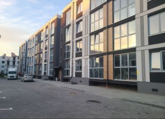 Продам 2-ком. квартиру, 57.5 м2, Калининград, улица Сержанта Мишина, 81к3