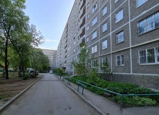 Сдается в аренду двухкомнатная квартира, 60 м2, Екатеринбург, улица Софьи Перовской, 113, Железнодорожный район