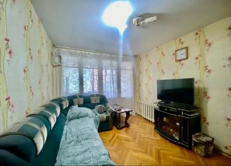 Продам 2-ком. квартиру, 50 м2, Армавир, Новороссийская улица, 56